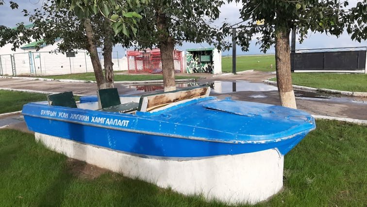 Буйрын заставын анхны эргүүлийн завь