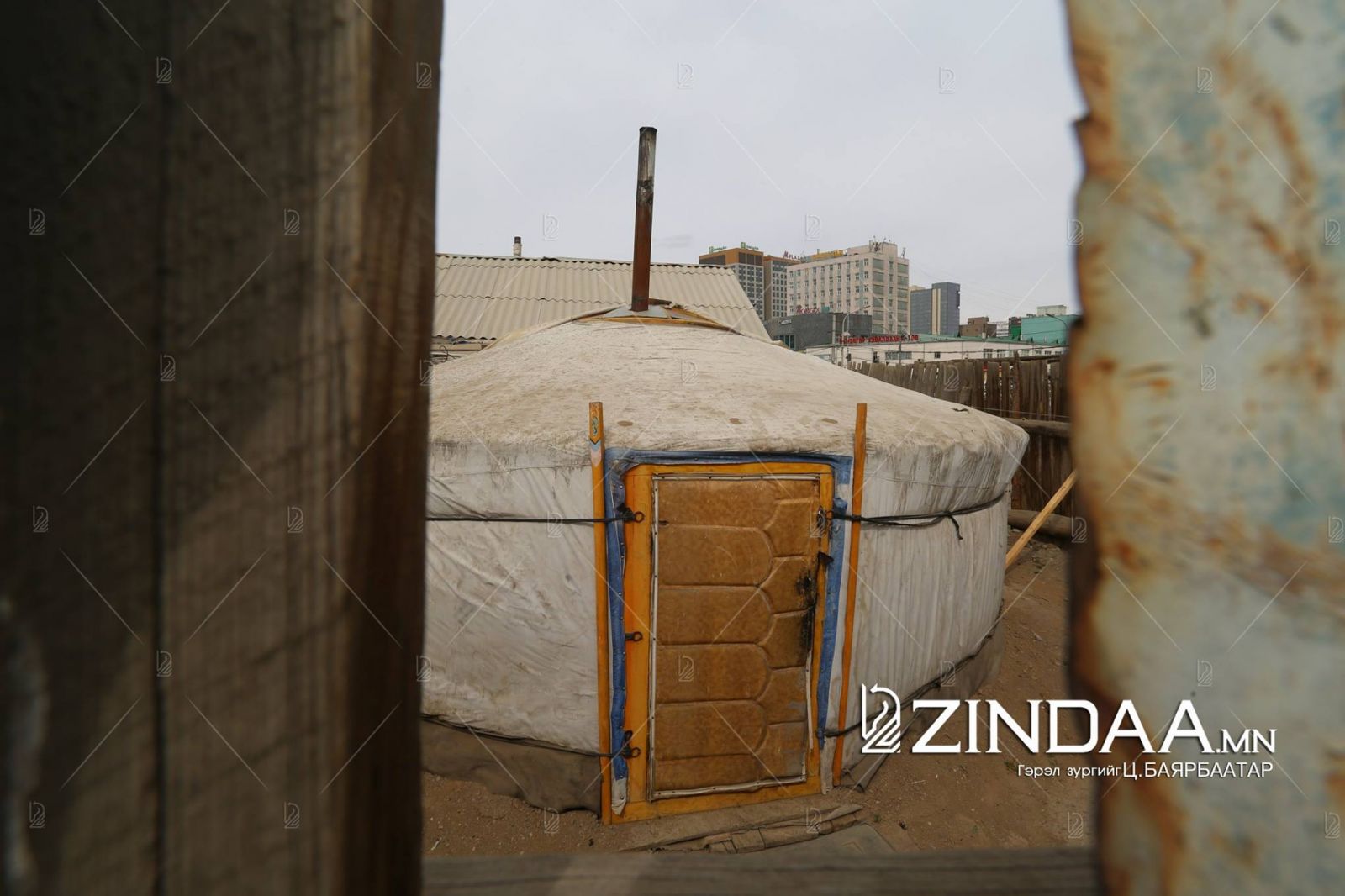 "Төв цэвэрлэх байгууламж"-д амиа алдсан талийгаач М.Баяржаргал эхнэр, хоёр хүүхдийн хамт энд амьдардаг байжээ.